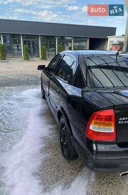 Седан Opel Astra 2008 в 