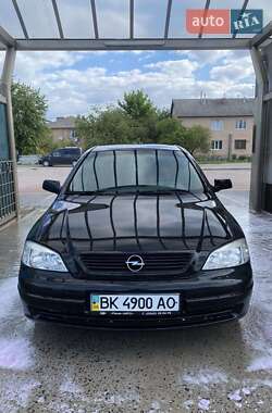 Седан Opel Astra 2008 в 