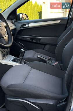 Универсал Opel Astra 2008 в 