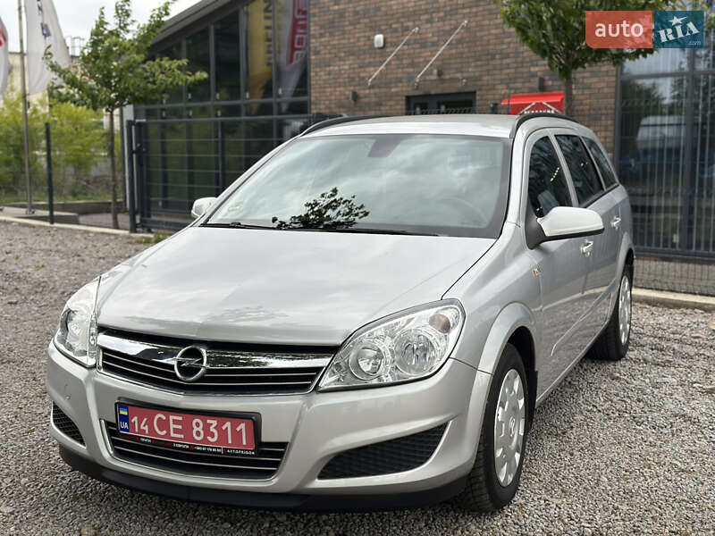 Універсал Opel Astra 2009 в Вінниці