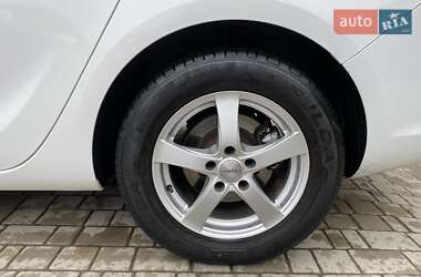 Универсал Opel Astra 2014 в 