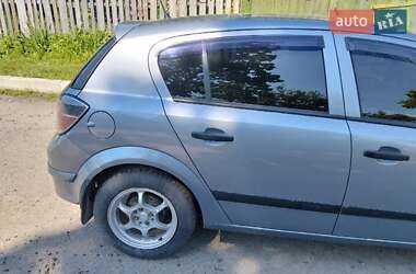 Хетчбек Opel Astra 2008 в  фото 12 Хетчбек Opel Astra 2008 в