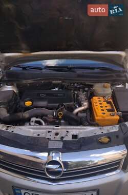 Универсал Opel Astra 2008 в 