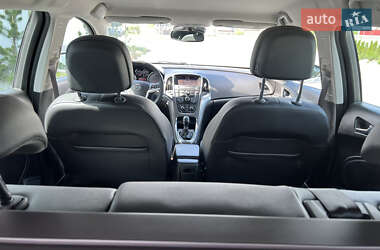Універсал Opel Astra 2011 в 