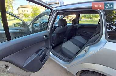 Универсал Opel Astra 2005 в 