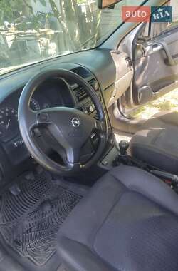 Седан Opel Astra 2002 в Ірпені