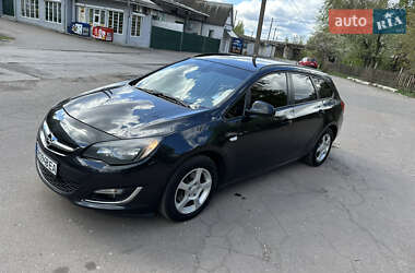 Універсал Opel Astra 2013 в 