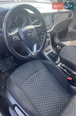 Универсал Opel Astra 2017 в 
