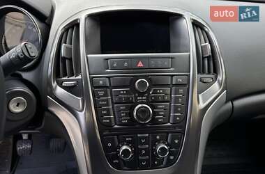 Універсал Opel Astra 2011 в 