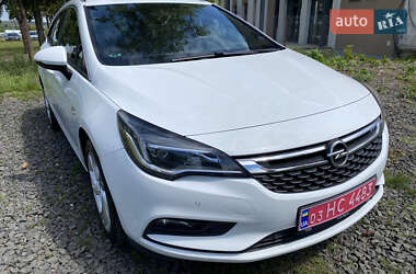 Универсал Opel Astra 2017 в 
