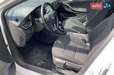 Универсал Opel Astra 2017 в 