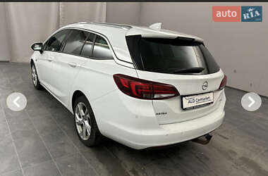 Универсал Opel Astra 2017 в 