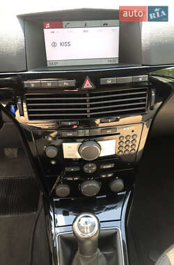 Универсал Opel Astra 2008 в 