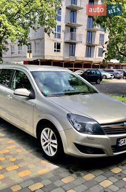 Универсал Opel Astra 2008 в Черкассах