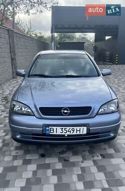 Хэтчбек Opel Astra 2003 в Гадяче
