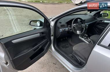 Универсал Opel Astra 2009 в 