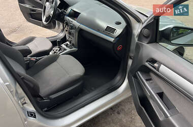 Универсал Opel Astra 2009 в 