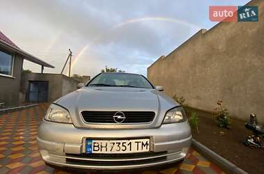 Седан Opel Astra 2002 в Арцизові