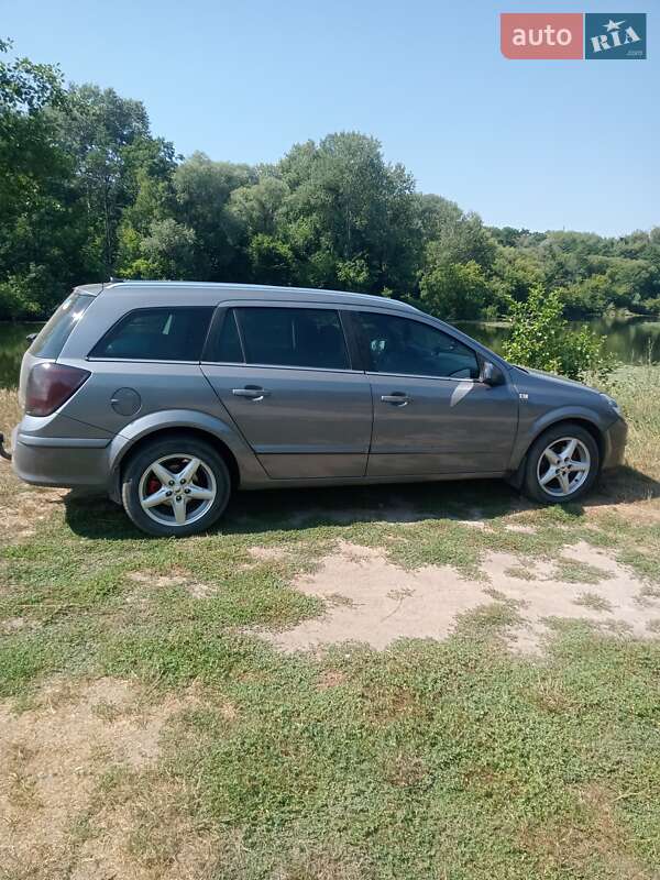 Универсал Opel Astra 2007 в Сумах