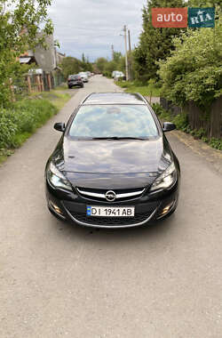 Универсал Opel Astra 2012 в 