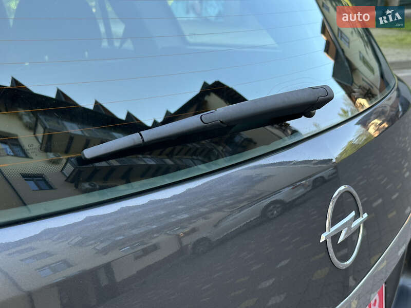 Універсал Opel Astra 2009 в Дрогобичі