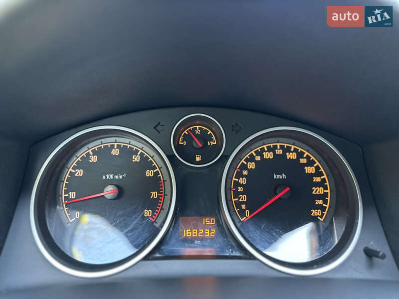 Універсал Opel Astra 2009 в Дрогобичі