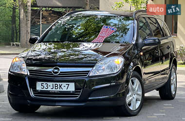 Універсал Opel Astra 2009 в Дрогобичі