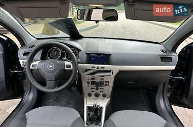 Универсал Opel Astra 2009 в 