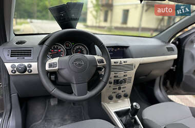 Универсал Opel Astra 2009 в 
