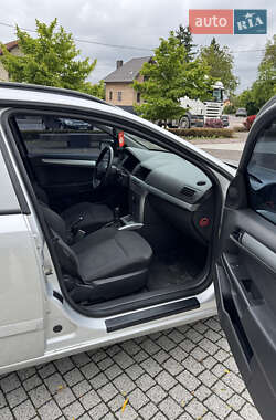 Универсал Opel Astra 2009 в 