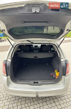 Универсал Opel Astra 2009 в 