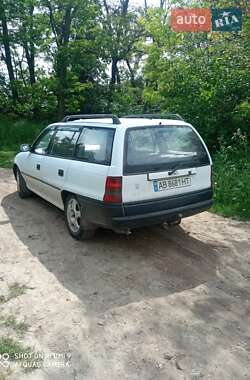 Универсал Opel Astra 1996 в 