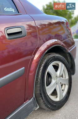 Седан Opel Astra 2008 в 