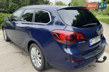 Універсал Opel Astra 2011 в 