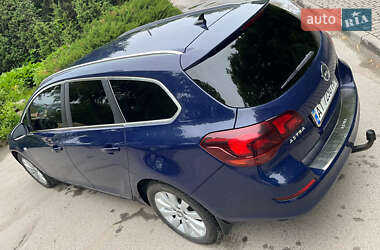 Універсал Opel Astra 2011 в 
