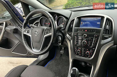 Універсал Opel Astra 2011 в 