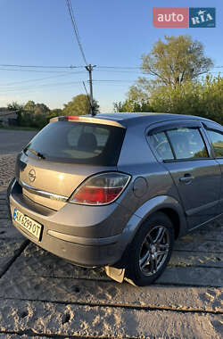 Хетчбек Opel Astra 2007 в 