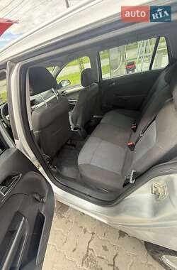 Универсал Opel Astra 2008 в 