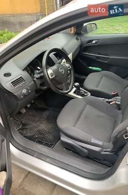 Универсал Opel Astra 2007 в 