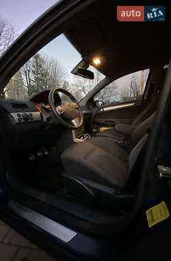 Универсал Opel Astra 2008 в 
