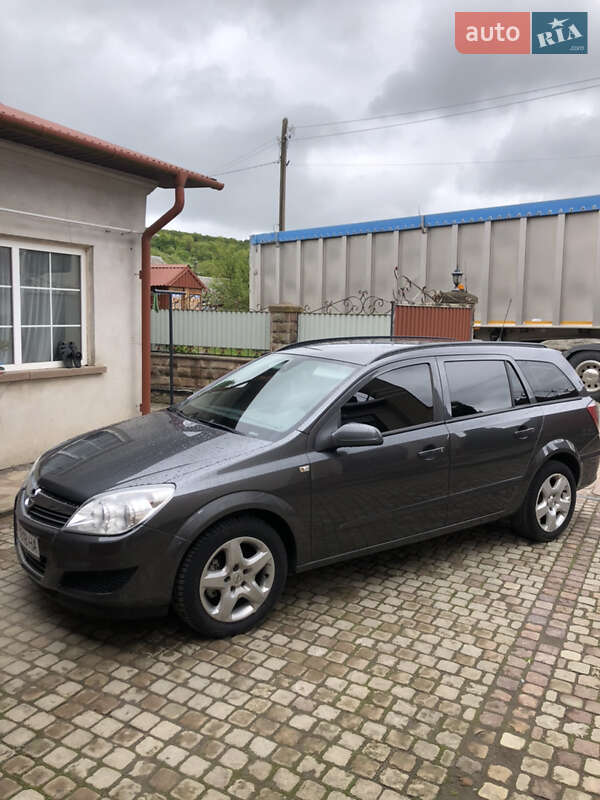 Универсал Opel Astra 2008 в Тернополе
