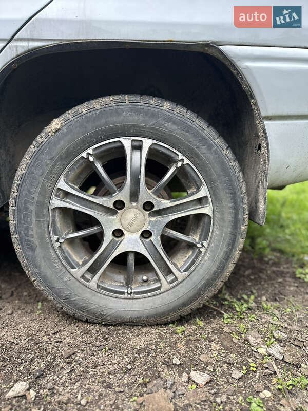 Седан Opel Astra 1993 в Долине