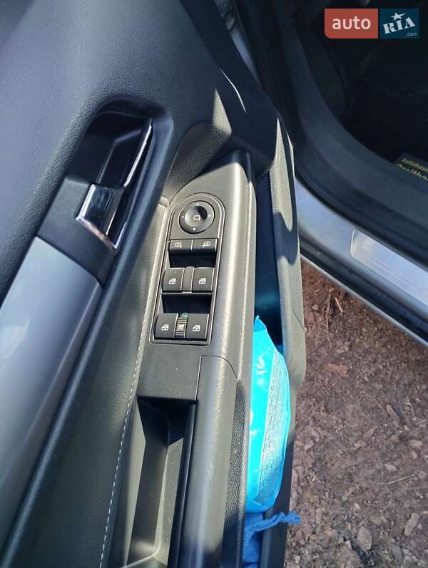 Универсал Opel Astra 2010 в Львове