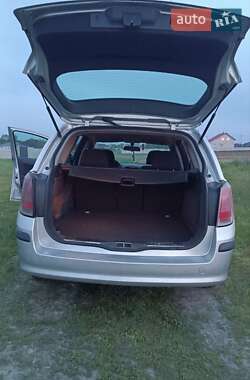 Універсал Opel Astra 2005 в 