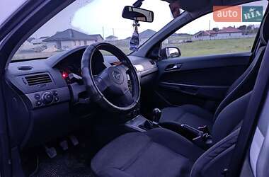 Універсал Opel Astra 2005 в 