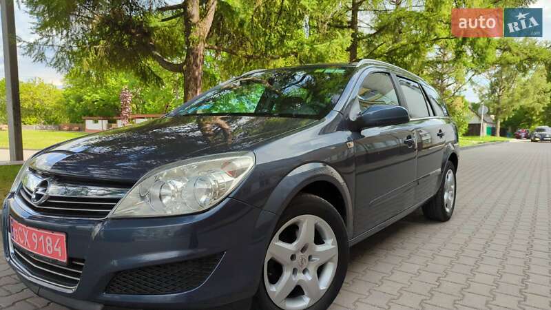 Универсал Opel Astra 2008 в 