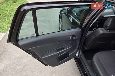 Универсал Opel Astra 2009 в 