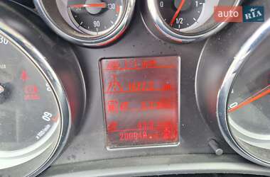 Универсал Opel Astra 2012 в 