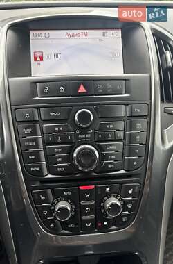 Универсал Opel Astra 2012 в Львове