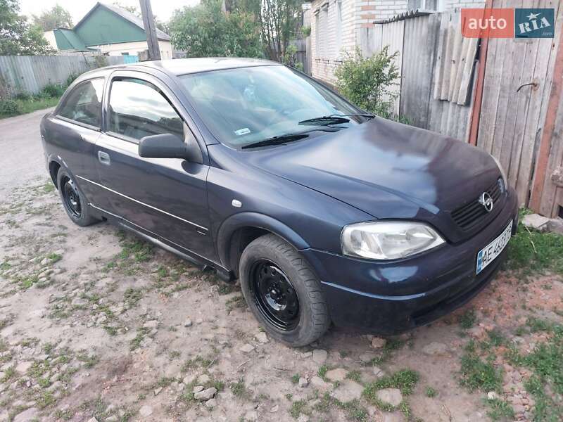 Купе Opel Astra 1999 в 